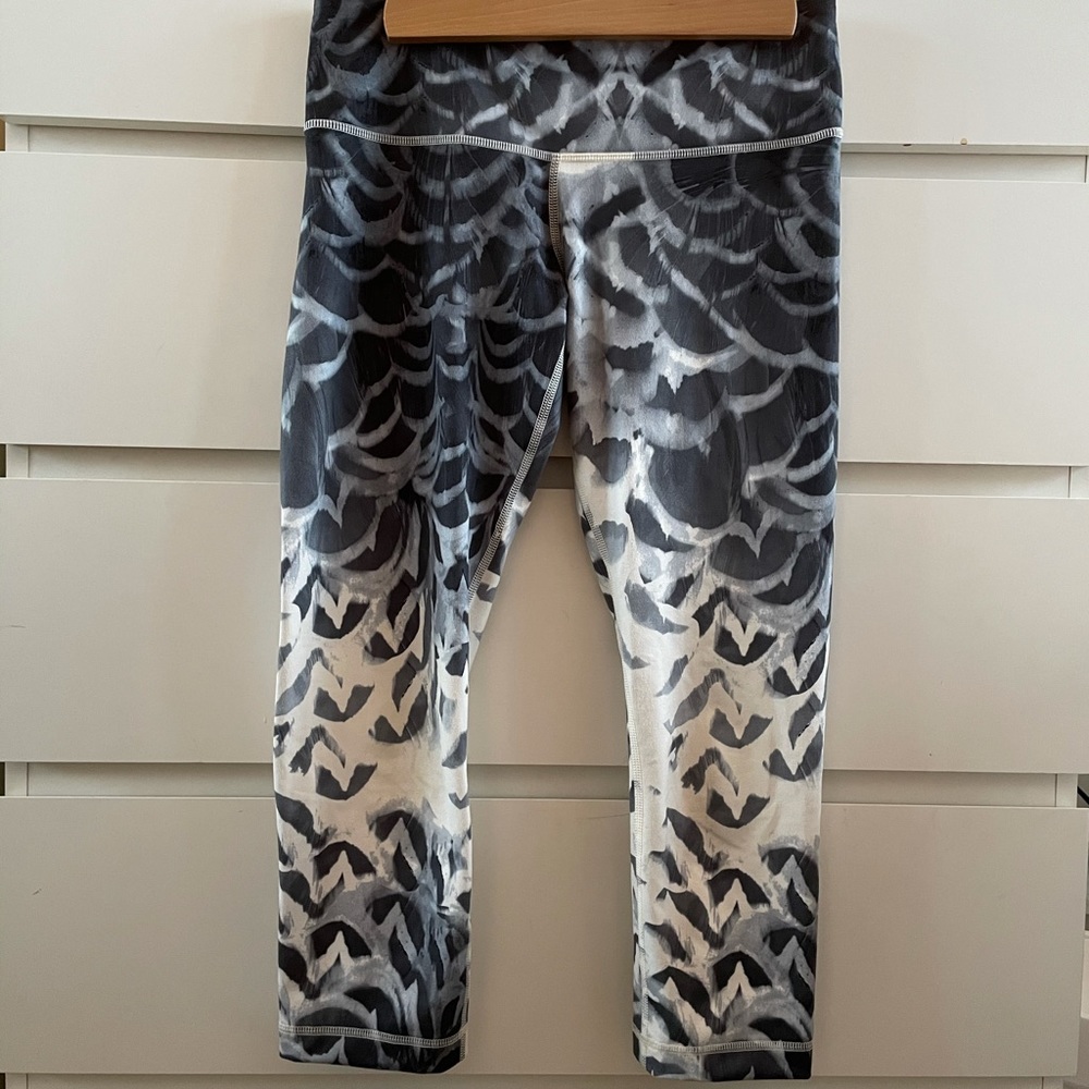 Lululemon Wunder Under Crop